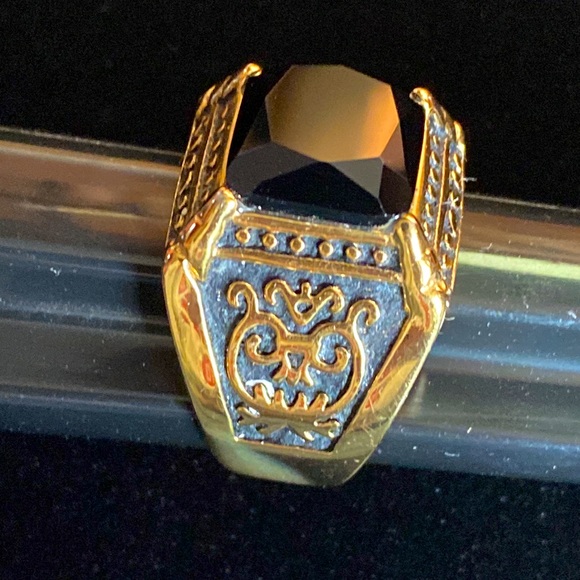 🎉Host Pick🎉 Men’s Stauer Black Onyx Glass Ring - Picture 2 of 4